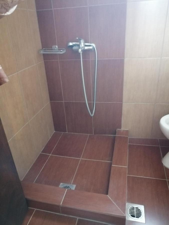 Ο Ακλόνητος Aparthotel Nea Mesagkala Exterior photo
