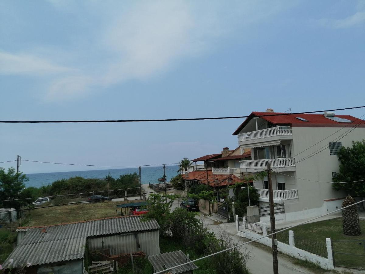 Ο Ακλόνητος Aparthotel Nea Mesagkala Exterior photo