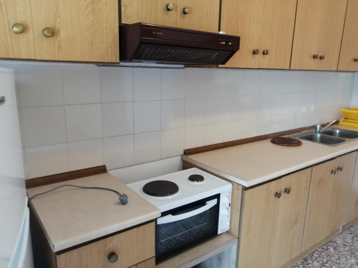 Ο Ακλόνητος Aparthotel Nea Mesagkala Exterior photo