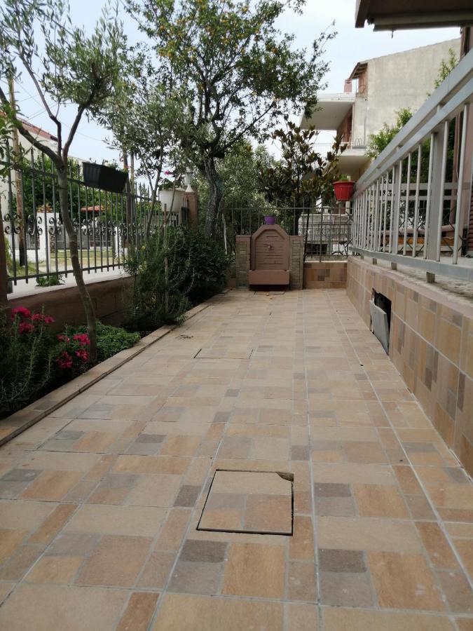 Ο Ακλόνητος Aparthotel Nea Mesagkala Exterior photo